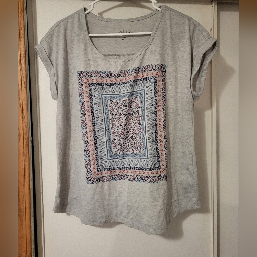Womens short sleeve shirt